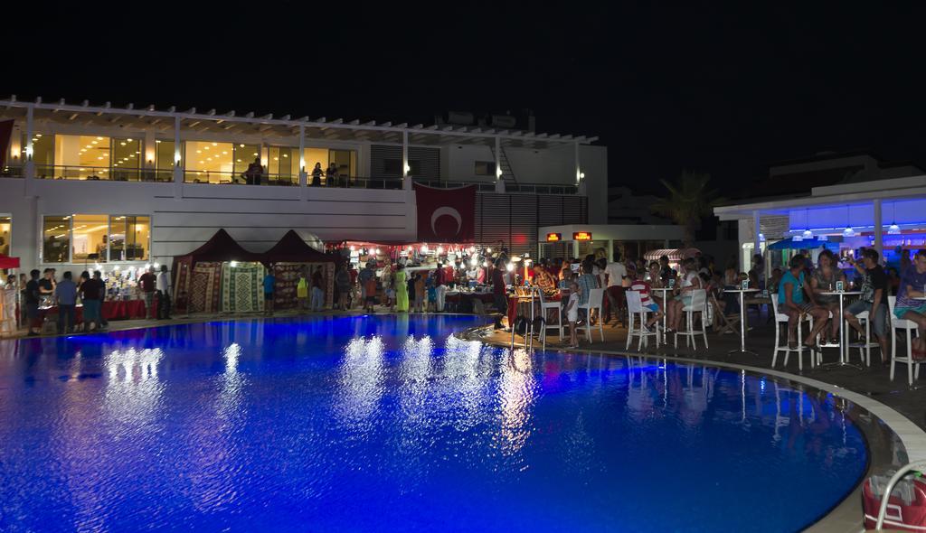 Akpalace Belek Bagian luar foto