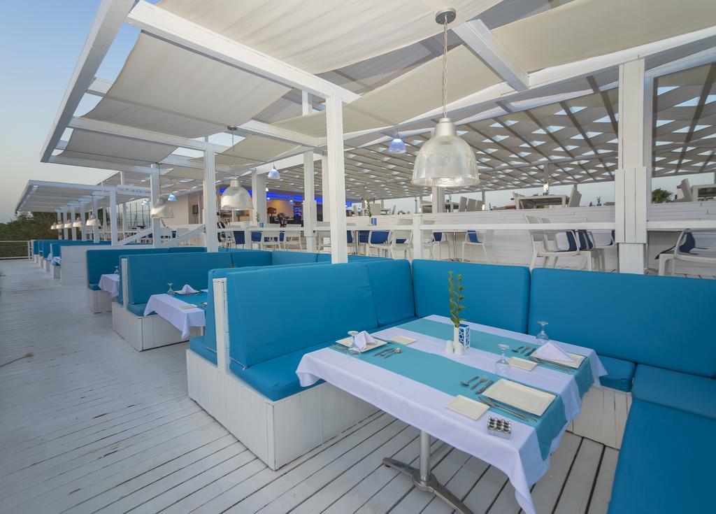 Akpalace Belek Bagian luar foto