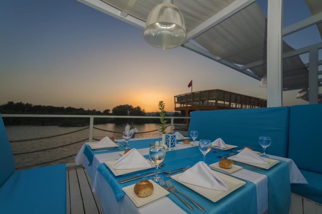 Akpalace Belek Bagian luar foto