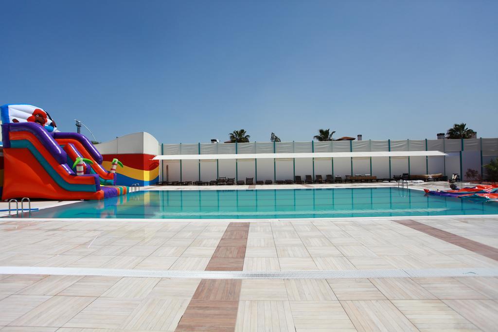 Akpalace Belek Bagian luar foto
