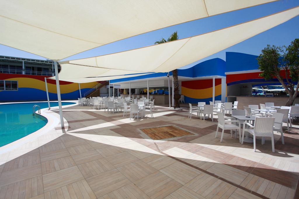 Akpalace Belek Bagian luar foto