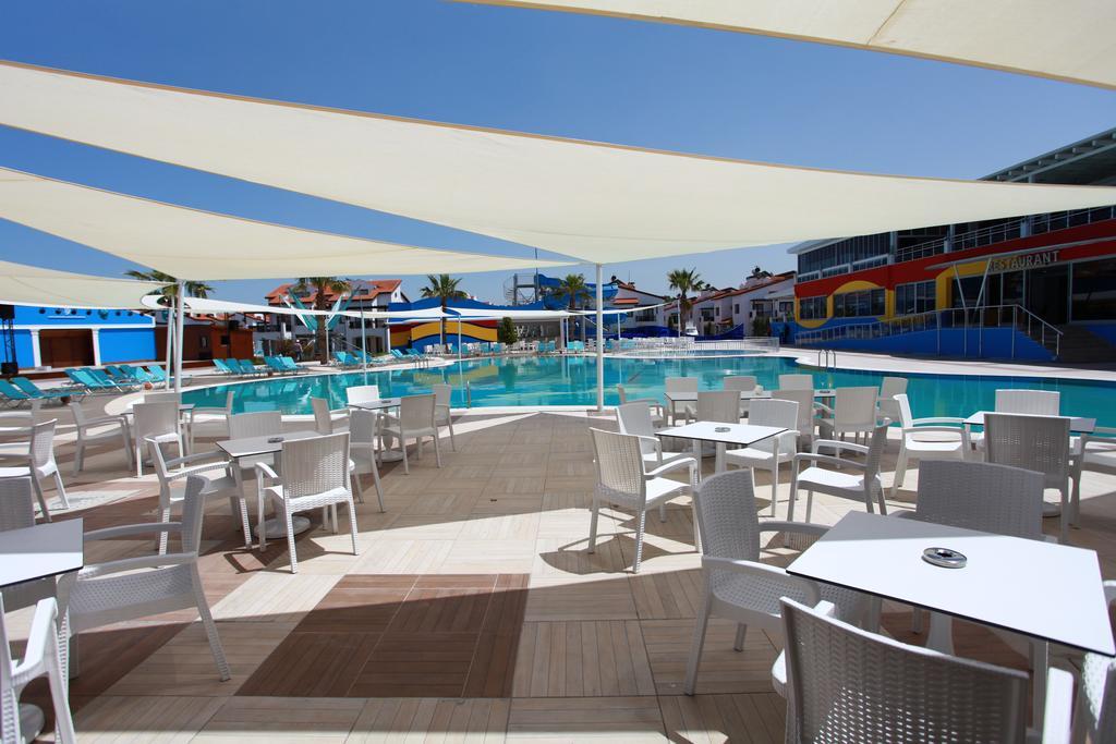 Akpalace Belek Bagian luar foto