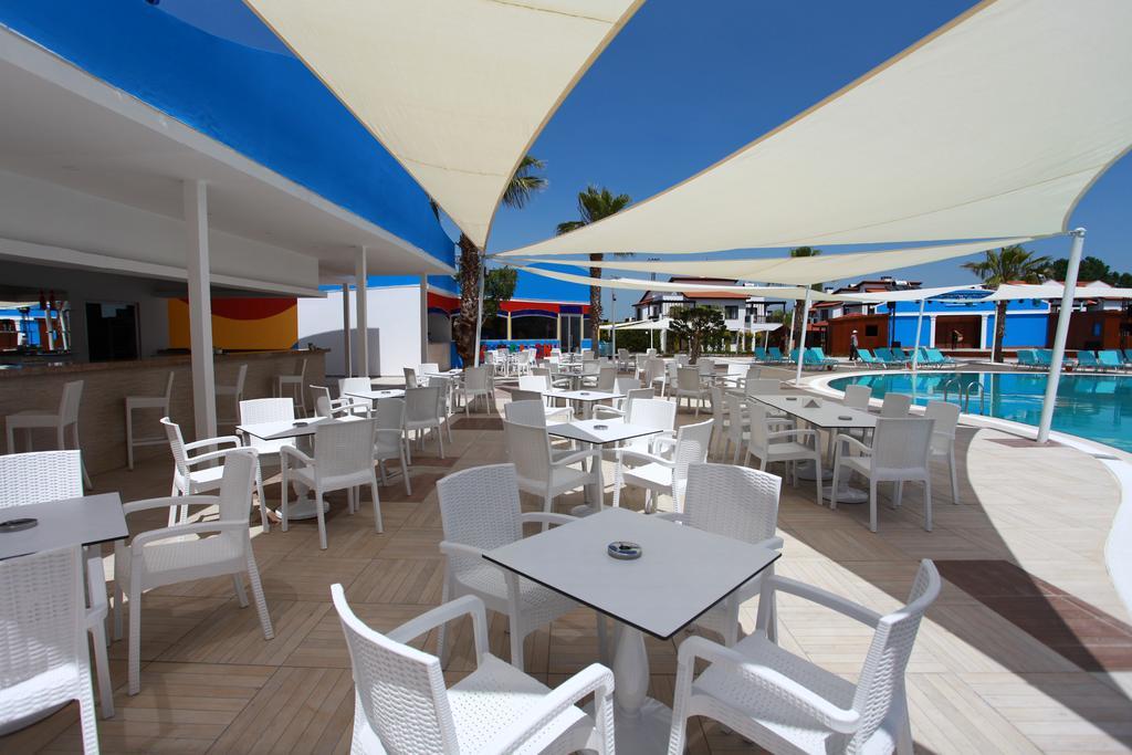 Akpalace Belek Bagian luar foto